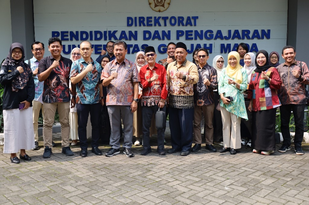 Rombongan Pemkab Kukar saat kunker ke UGM Yogyakarta (Istimewa)