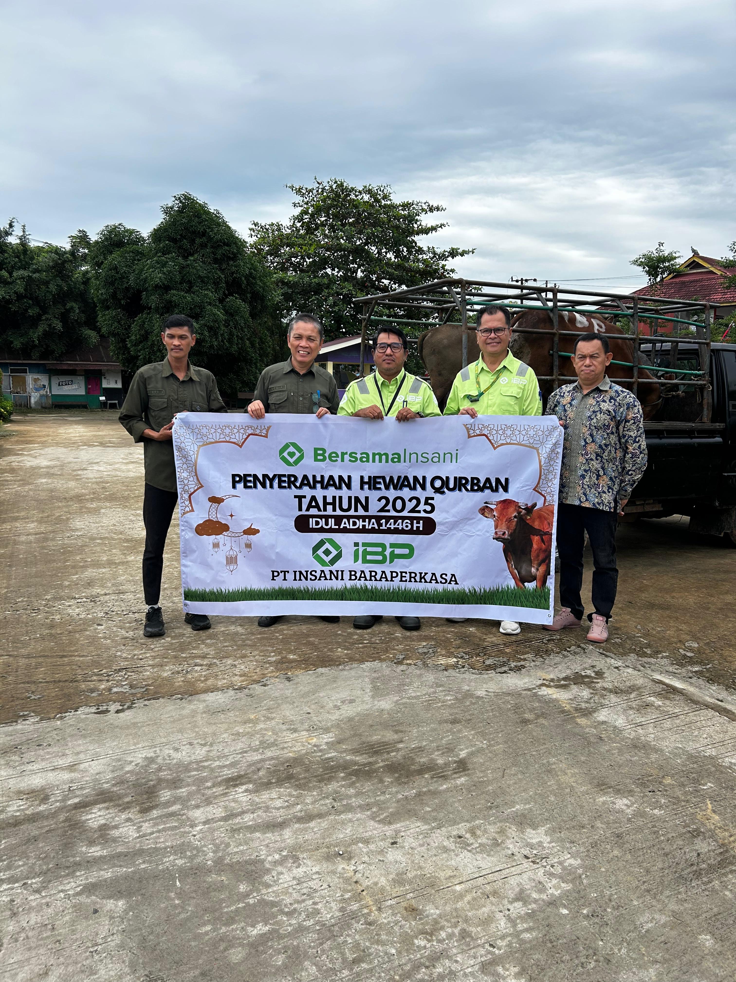 Rayakan Idul Adha 1446 Hijriah,  PT IBP Salurkan 32 Hewan Kurban ke Desa Lingkar Tambang