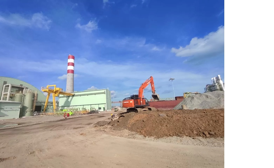 Pabrik bubur kertas, PT Phoenix Resources International (PRI).