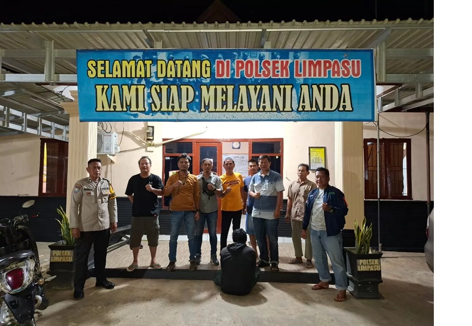 Pelaku curanmor kini telah ditangkap dan dibawa ke Polres Banjar. Ia juga diketahui mengaku habib. (Foto: Kapolsek untuk Radar Banjarmasin)