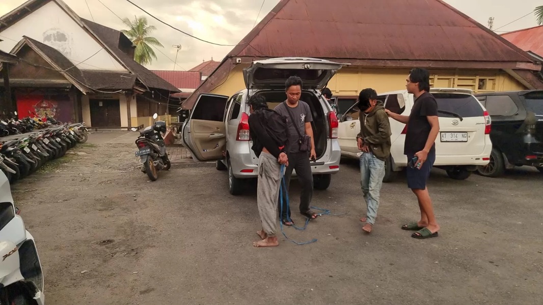 Dua tersangka diamankan.