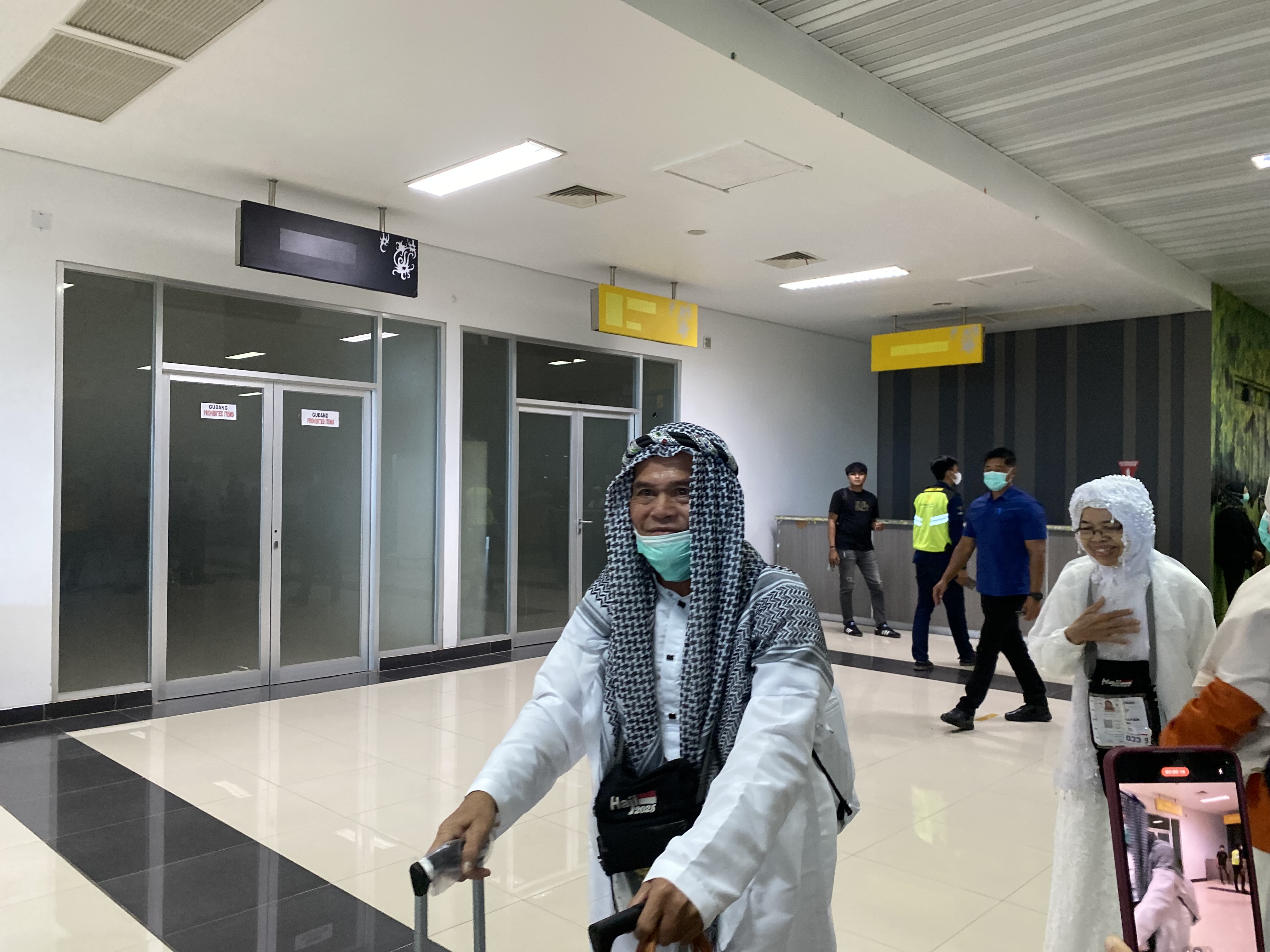 PULANG: Sebanyak 152 jemaah haji asal Berau telah tiba pada Senin (23/6/2025) menggunakan pesawat Sriwijaya Air dari Embarkasi Balikpapan.