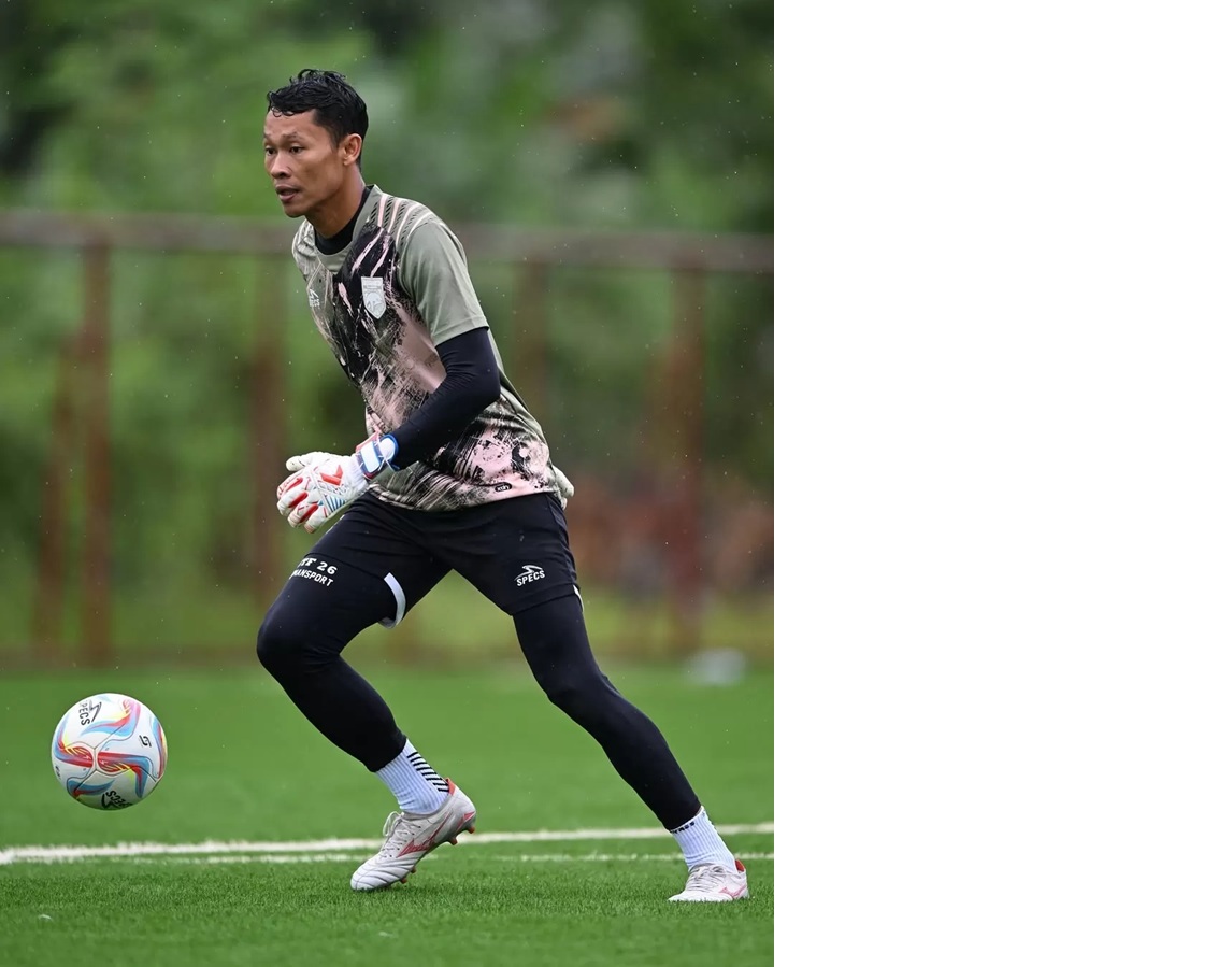 Syahrul Trisna, kiper baru Borneo FC terlihat sudah bergabung bersama tim di sesi latihan pagi, Senin (7/7/2025).