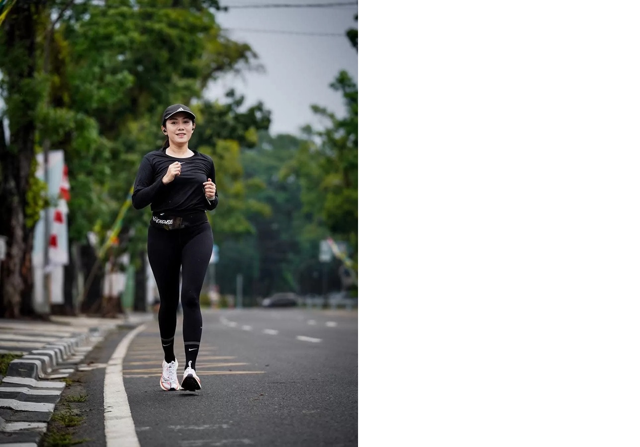 Berlari menjadi budaya baru yang sedang tren, selain menyehatkan olahraga ini terkadang juga jadi ajang fashion bagi mereka yang ingin tampil stylisht ketika sedang berolahraga.