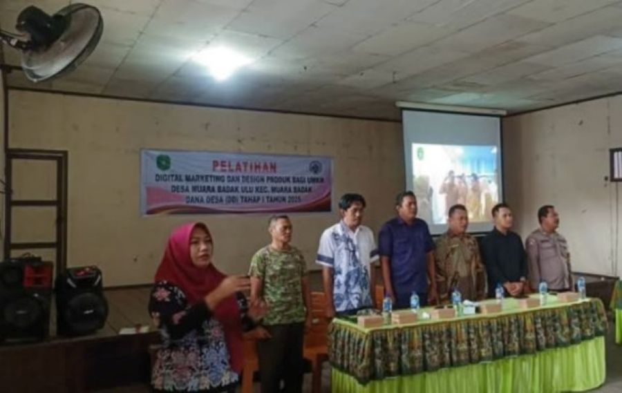 Pelatihan digital marketing dan desain produk di Desa Muara Badak Ulu, Muara Badak (Istimewa)