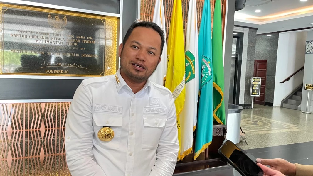 MINTA MAAF: Gubernur Kaltim, Rudy Mas