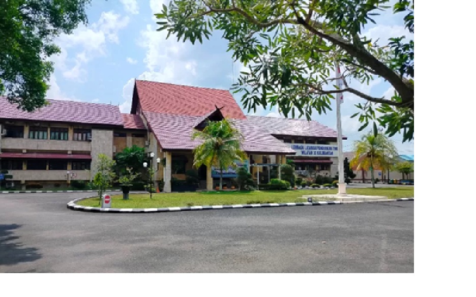 TEMPAT PEMERIKSAAN:Gedung LLDIKTI Wilayah XI Kalimantan di Jalan Adhyaksa, Banjarmasin Utara, dipotret Rabu (23/7/2025)..(Foto:Maulana/Radar Banjarmasin)