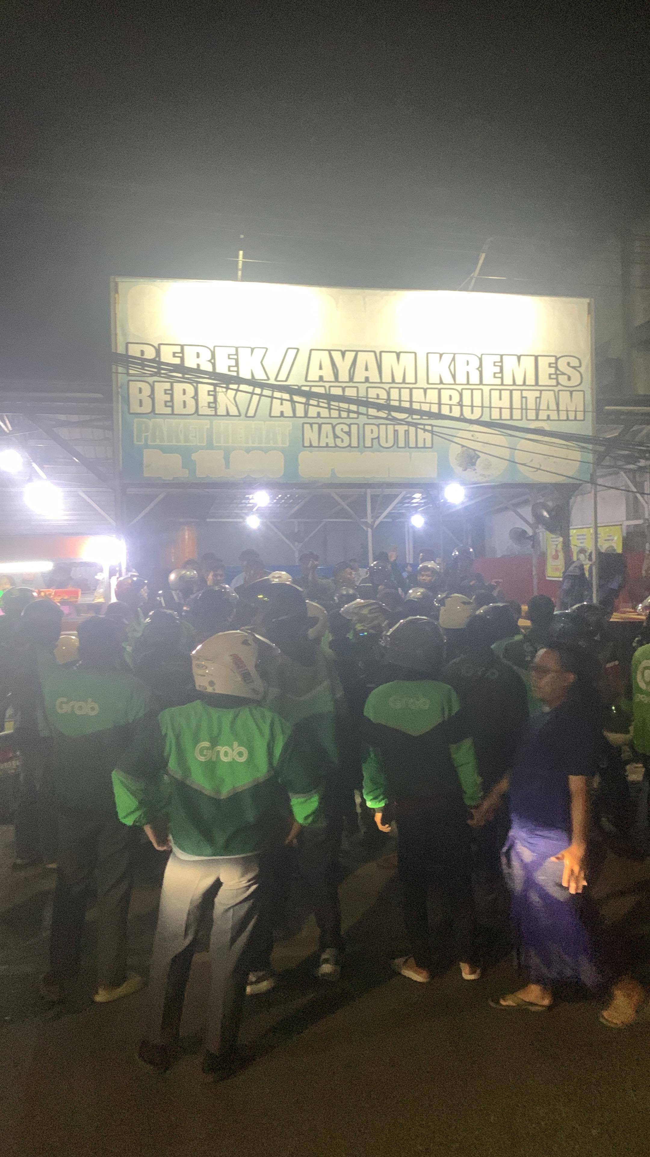 Keributan di Jalan Merbabu.