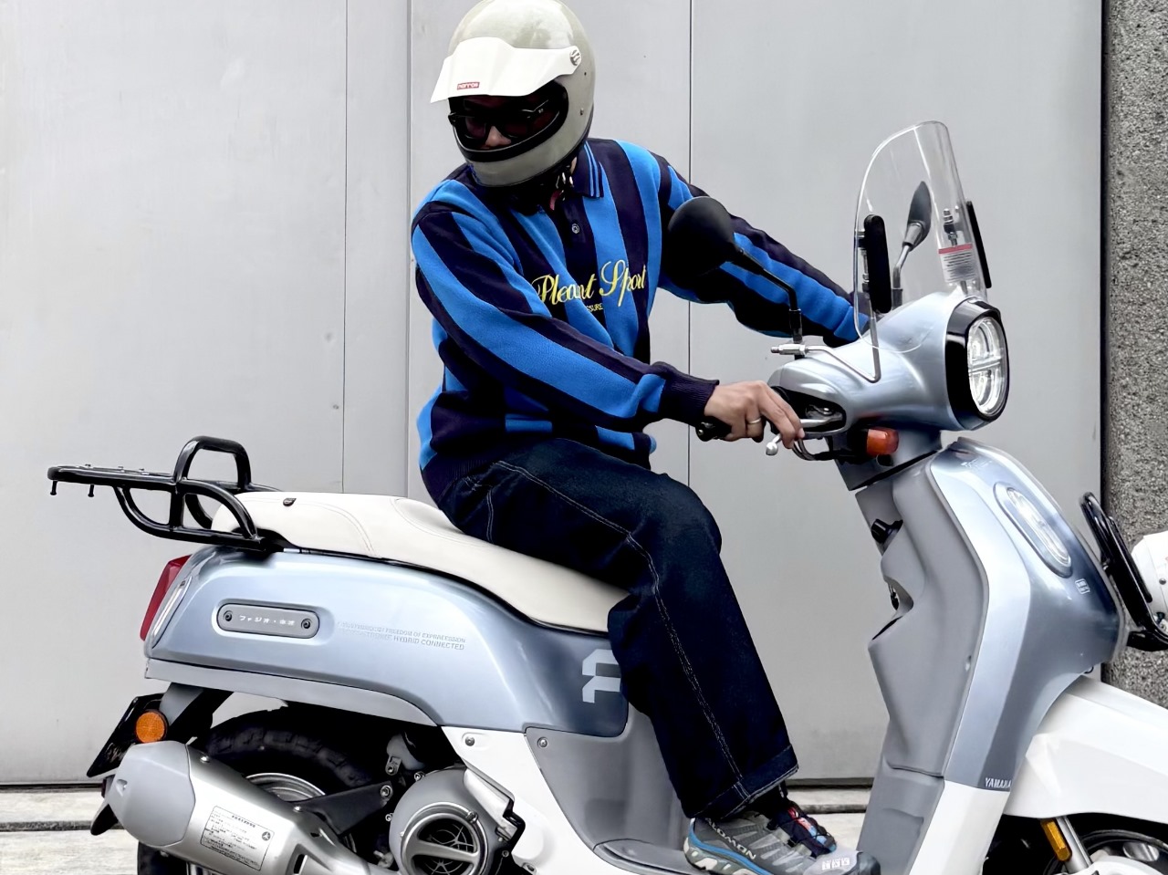 Yamaha Fazzio Hybrid kembali membuktikan fleksibilitasnya sebagai skutik Gen Z paling ekspresif, lewat hasil modifikasi unik yang lahir dari tangan kreatif warga Bandung. Salah satu skutik Classy anda