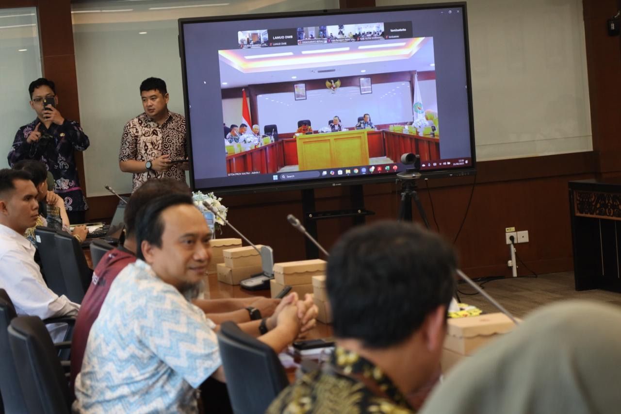 Rapat pembahasan MBG di Kaltim.