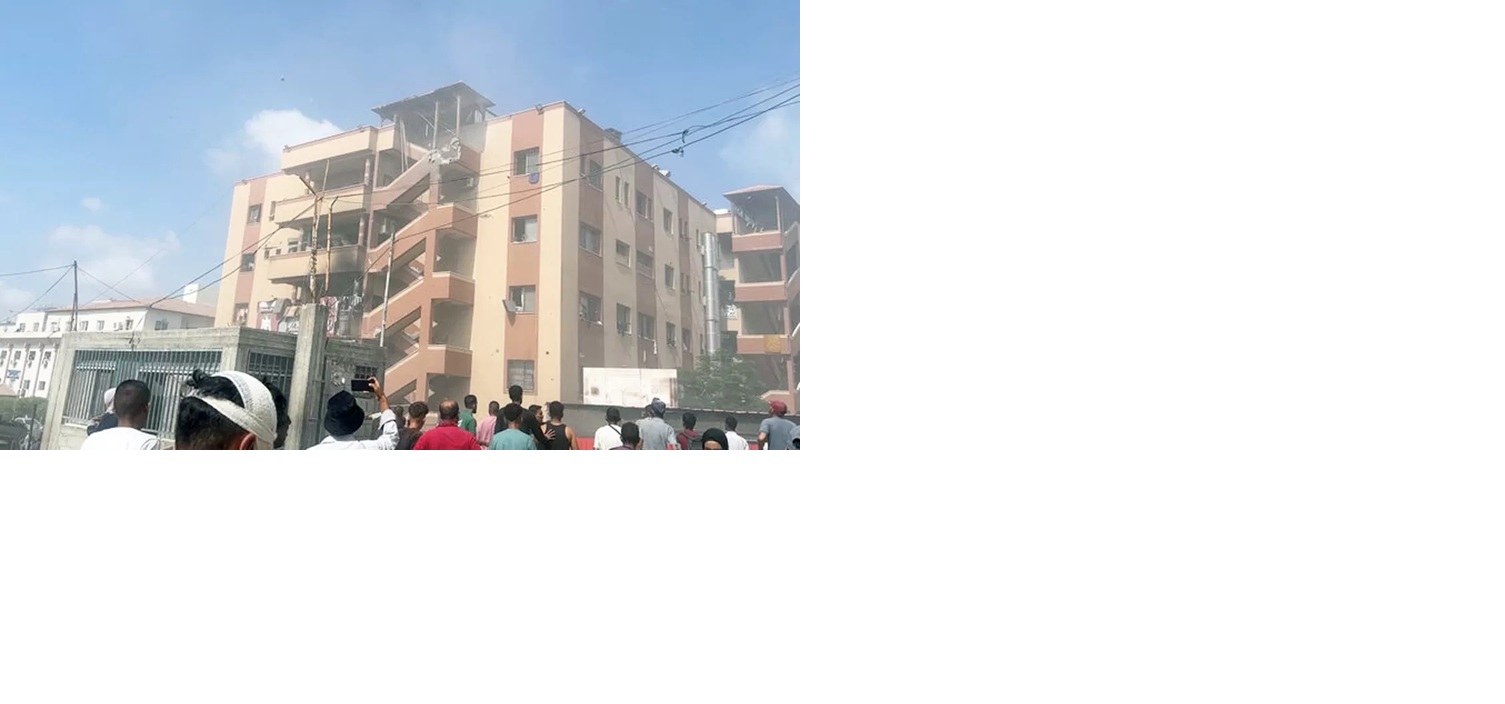 Serangan Israel ke RS di Gaza. (REUTERS/Hatem Khaled).