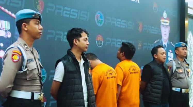 Dua otak pembuatan bom molotov untuk demo lalu.