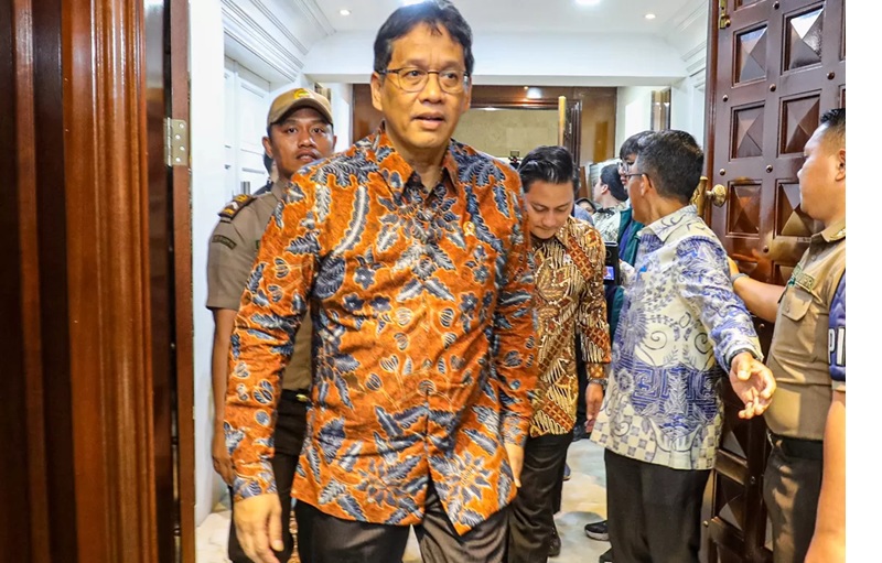 Menteri Keuangan Purbaya Yudhi Sadewa bersiap mengikuti rapat kerja dengan Komisi XI DPR di Kompleks Parlemen, Senayan, Jakarta, Rabu (10/9/2025). (Salman Toyibi/Jawa Pos)