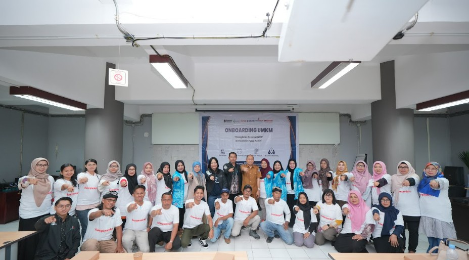 Bertajuk On Boarding UMKM, Pupuk Kaltim mendorong pelaku usaha binaan tidak hanya mampu bertahan dan berkembang di tataran lokal, namun juga memiliki standar kualitas untuk bersaing di pasar nasional.