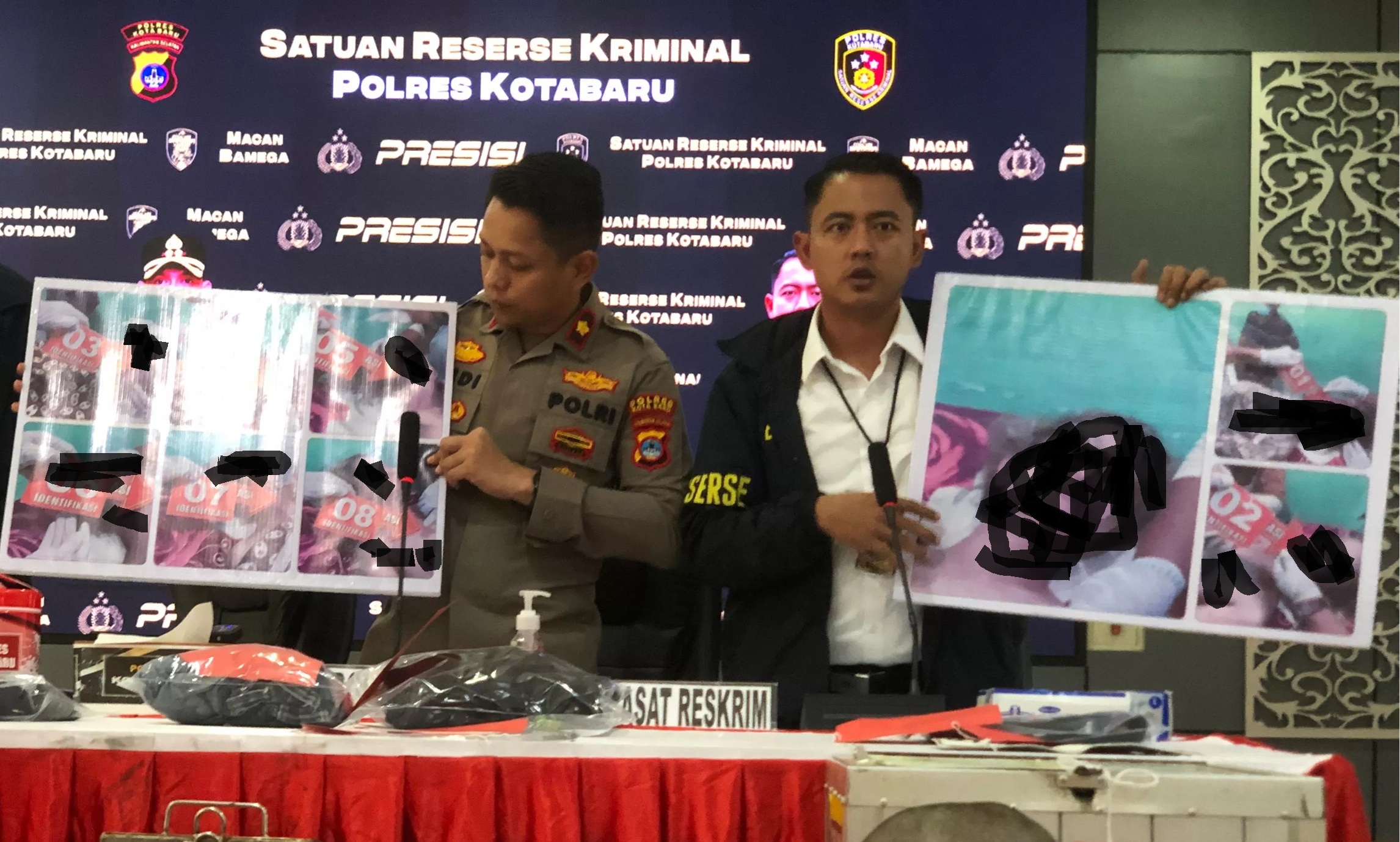 Wakapolres Andi Ahmad Bustanil, didampingi Kasatreskrim Polres Kotabaru, AKP Shoqif Fabrian memperlihatkan foto korban. Foto: Jumain/ Radar Banjarmasin. (Foto: Jumain/ Radar Banjarmasin.)