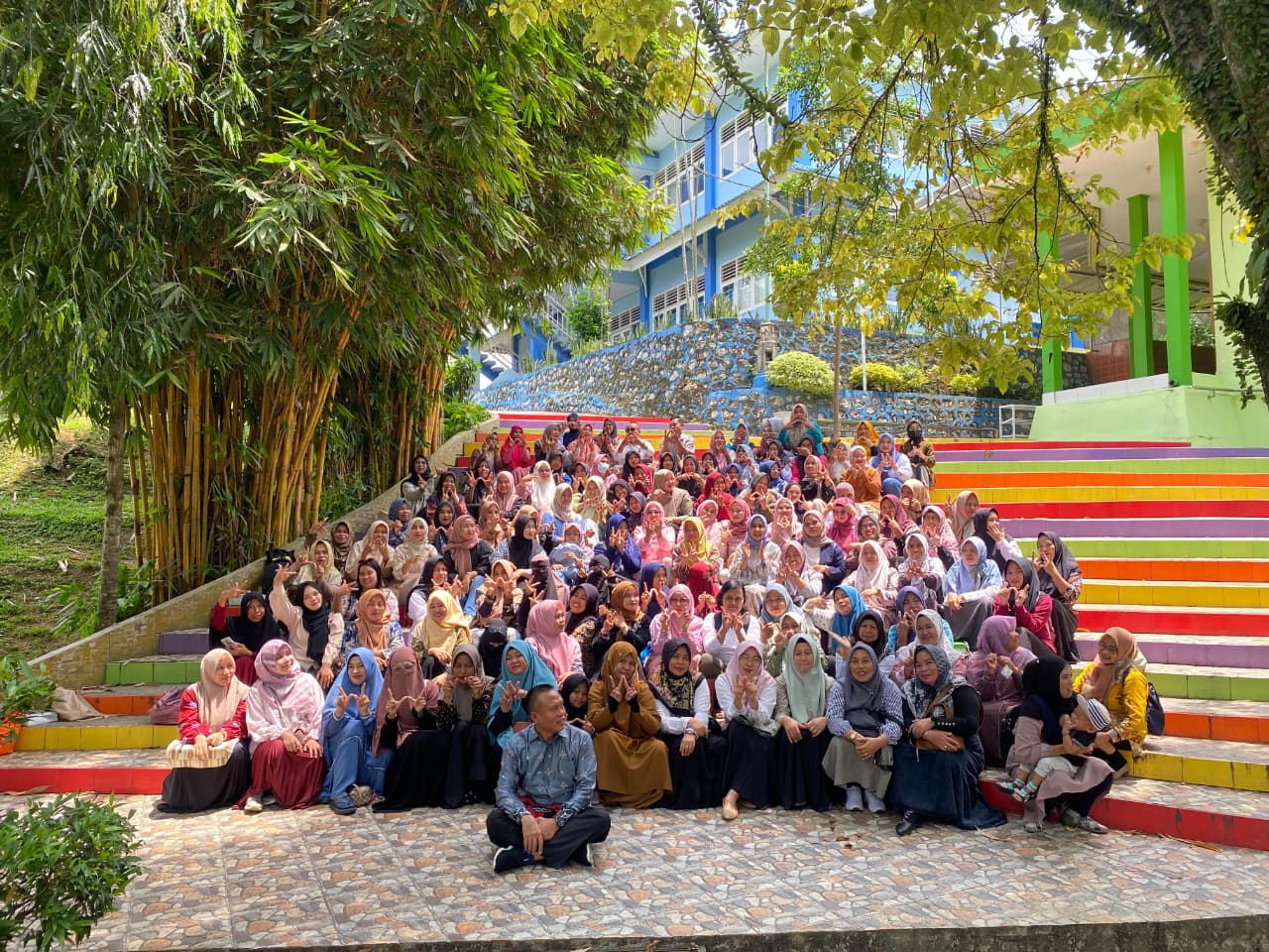 JANGAN LEWATKAN: Para guru PAUD di Paser yang sudah mengikuti tahap pertama program RPL di Universitas Widya Gama Mahakam, Samarinda.