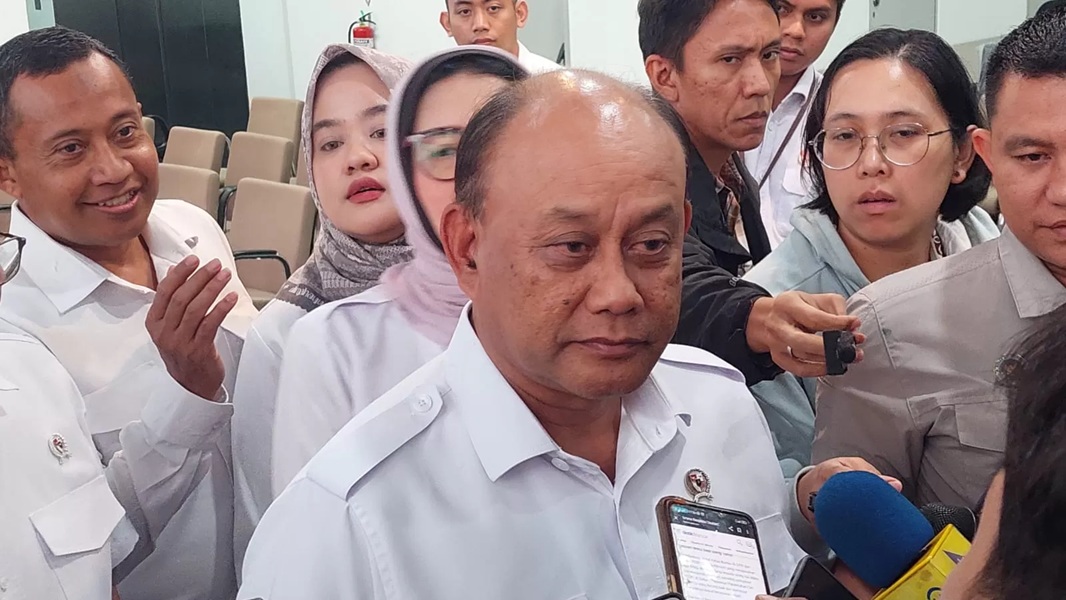 Konferensi pers Badan Gizi Nasional (BGN) di kantor pusat BGN, Kebon Sirih, Jakarta Pusat, Senin (22/9). (Dimas Choirul/Jawapos.com).