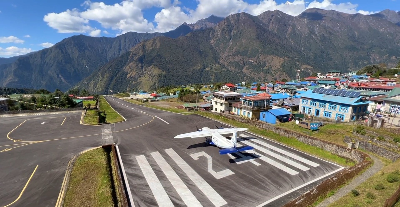 Bandar Udara Tenzing-Hillary (Lukla, Nepal)