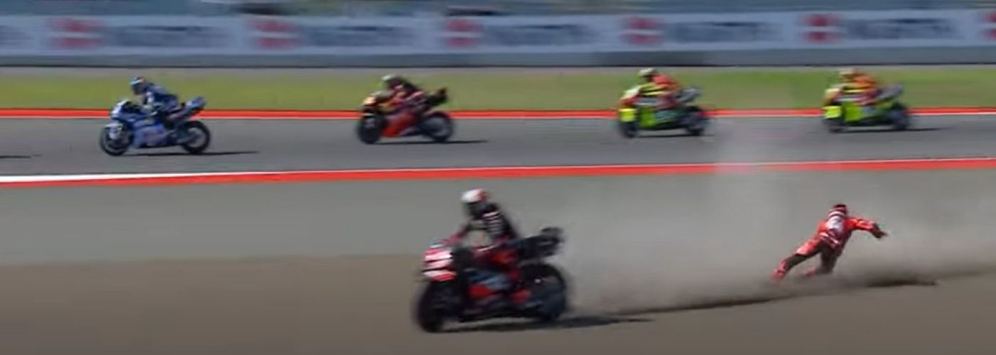 Marc Marquez jatuh ditikungan tujuh sirkuit Mandalika.