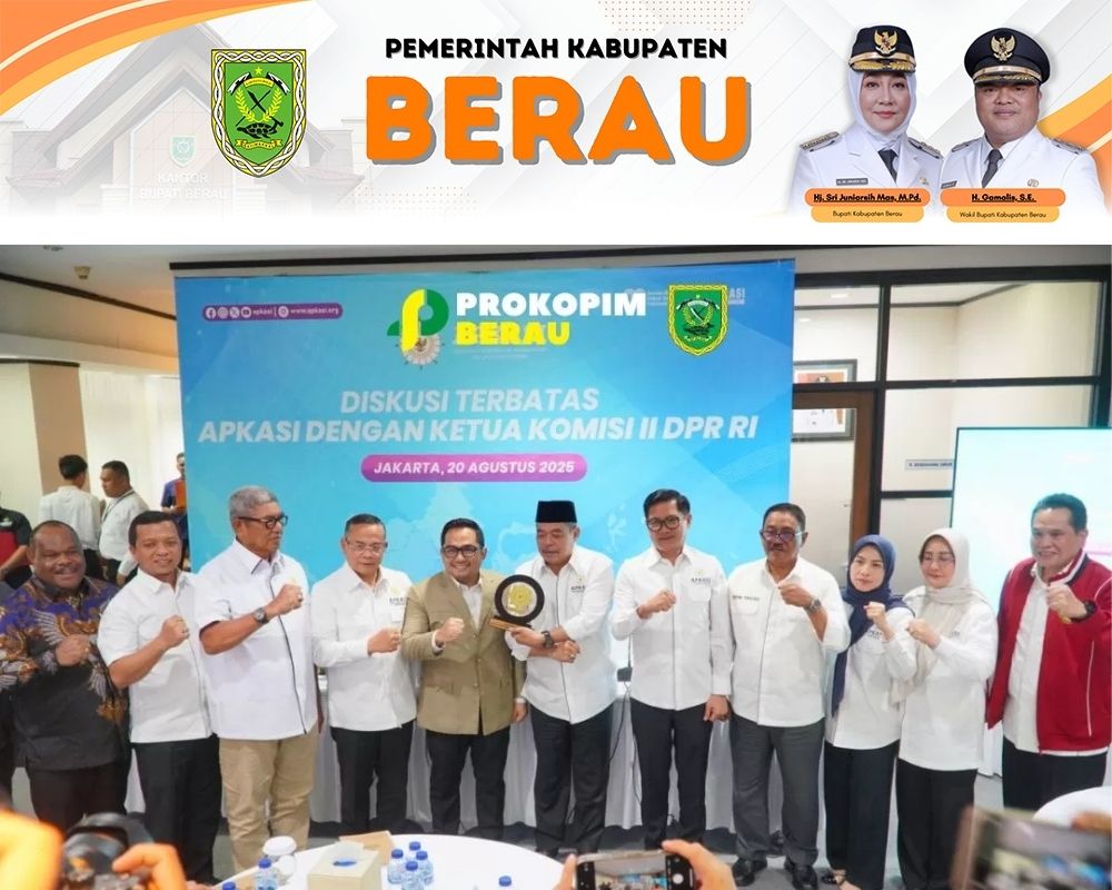 BAHAS: Bupati Berau, Sri Juniarsih Mas (dua kiri), menghadiri pertemuan Apkasi bersama Ketua Komisi II DPR RI, Muhammad Rifqinizamy Karsayuda, di Sekretariat Apkasi di Jakarta, Rabu, 20 Agustus 2025.