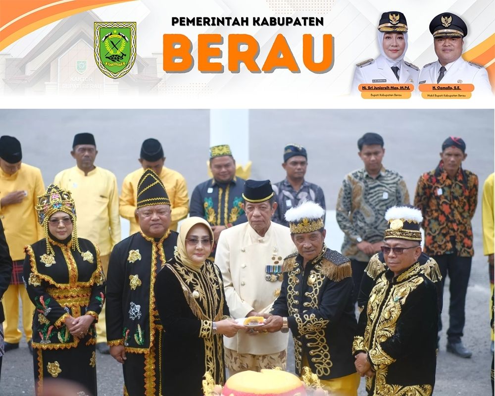 PUNCAK RASUL: Salah satu tradisi merayakan hari jadi Berau dan Tanjung Redeb, adalah pemotongan puncak rasul yang dilakukan bupati serta wakil bupati Berau.
