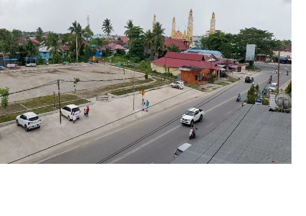 DOB : Tampak aktivitas kendaraan yang melintas di Jalan Pahlawan, Tanjung Selor.