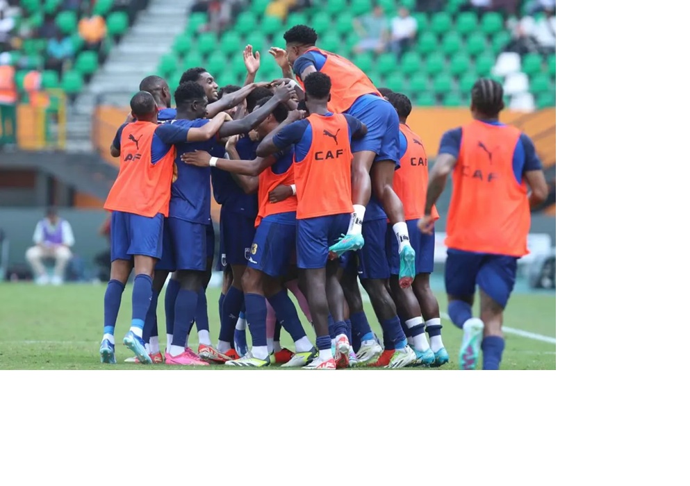 Pemain Tanjung Verde rayakan kemenangan.