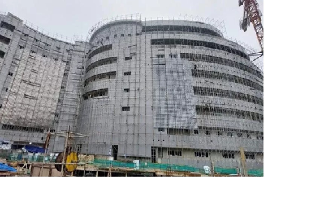Gedung 9 lantai RSUD AWS masih dalam tahap pengerjaan.