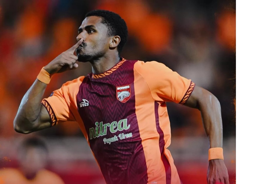 Maicon Souza cetak gol.