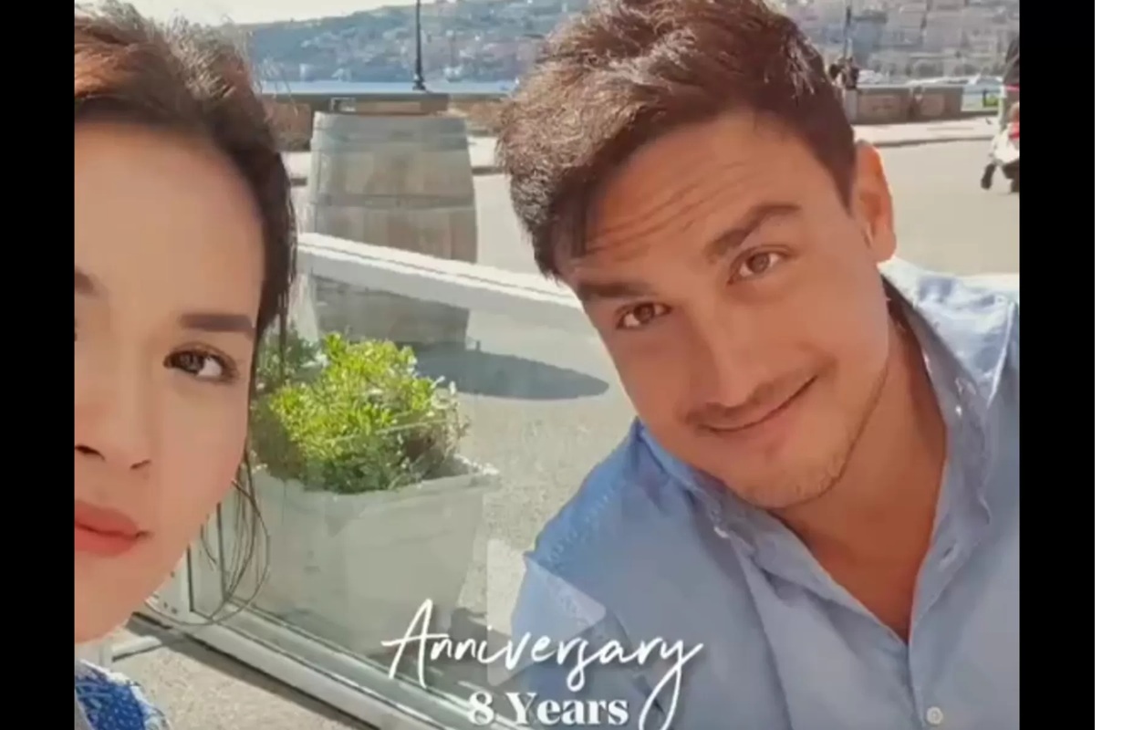 Salah satu foto Hamish Daud dan Raisa yang ada dalam video, dibuat khusus sebagai bagian dari perayaan ultah ke-8 pernikahan mereka. (Instagram @hamishdw)