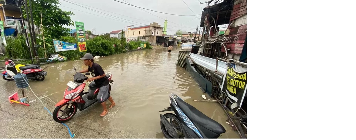 GENANGAN: Sejumlah kendaraan tampak mogok di Jalan Wijaya Kusuma Kelurahan Air Hitam Kecamatan Samarinda Ulu, imbas hujan dan banjir, Rabu (22/10). (RAMA SIHOTANG/KP)