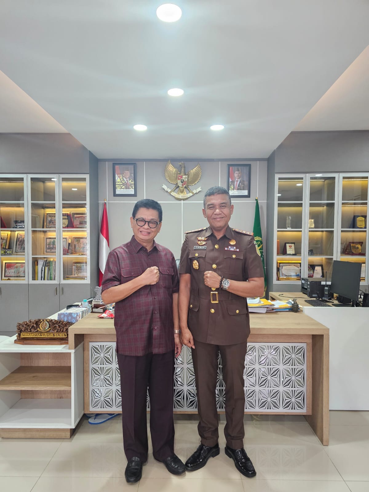 Irianto Lambrie Bersilaturahmi dengan Kepala Kejari Samarinda, Diskusi Santai sebelum Lakukan Ini