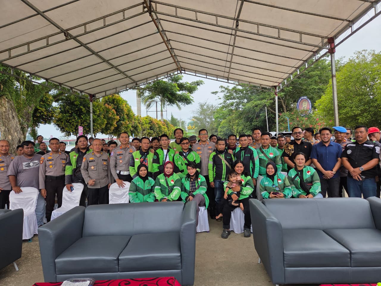 Kedai Ojol inovasi Satlantas Polres Kukar di Tenggarong (Elmo/Prokal.co)