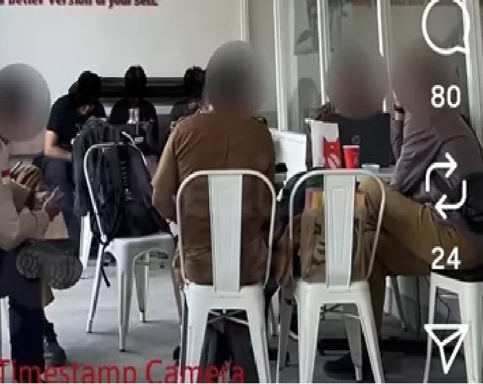 BEREDAR: Video pendek diduga ASN Kota Banjarmasin duduk santai di sebuah kafe saat jam kerja mendadak ramai di medsos. (Capture video di medsos)