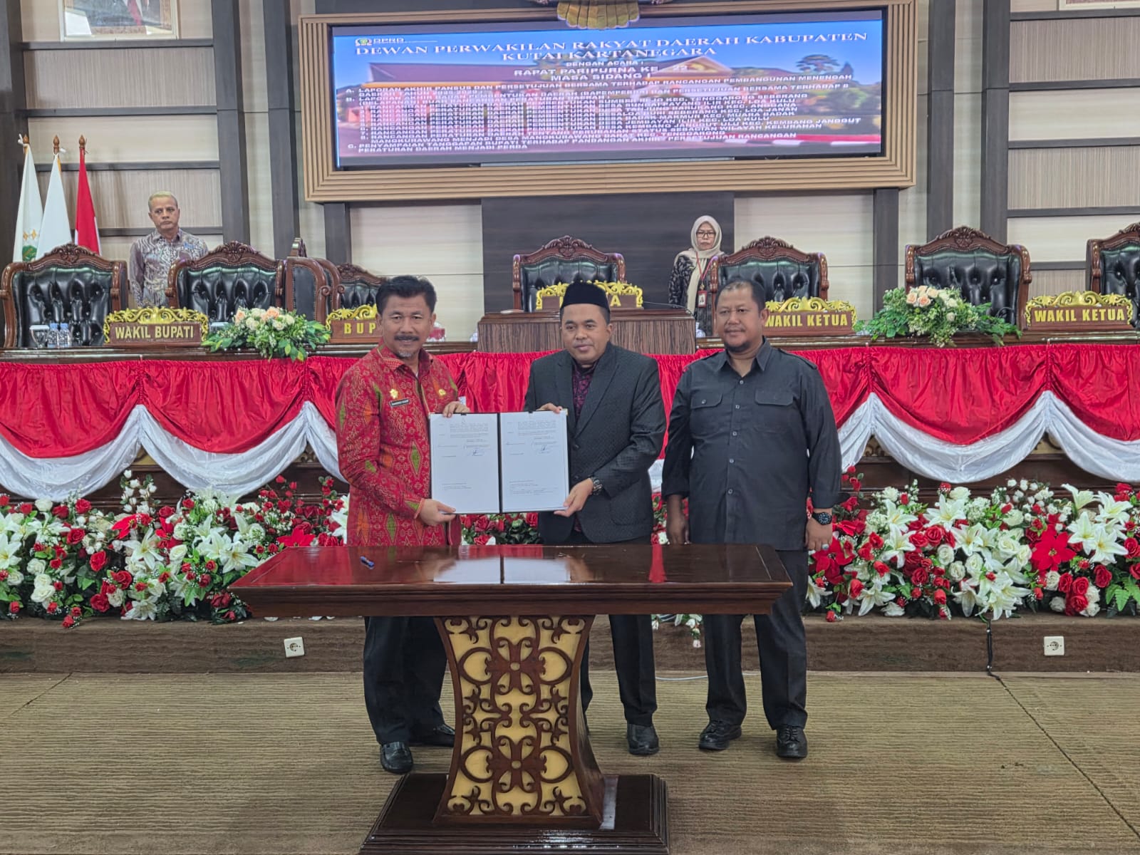 Pemkab dan DPRD Kukar menyepakati Raperda pemekaran delapan desa (Elmo/Prokal.co)