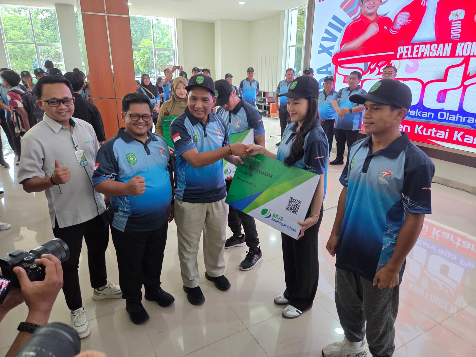 Pelepasan atlet pelajar Kukar menuju POPDA XVII Kaltim di PPU (Elmo/Prokal.co)