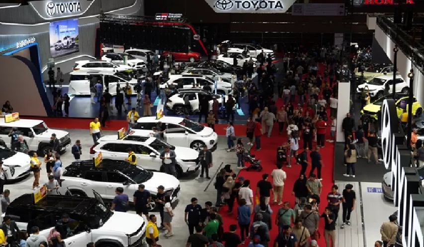 Suasana pameran otomotif Indonesia International Motor Show (IIMS) 2025 di JIExpo Kemayoran, Jakarta Pusat. (Istimewa)