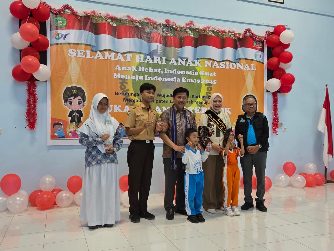 Puncak peringatan Hari Anak Nasional di Kukar yang dilaksanakan di SLB Tenggarong (Elmo/Prokal.co)