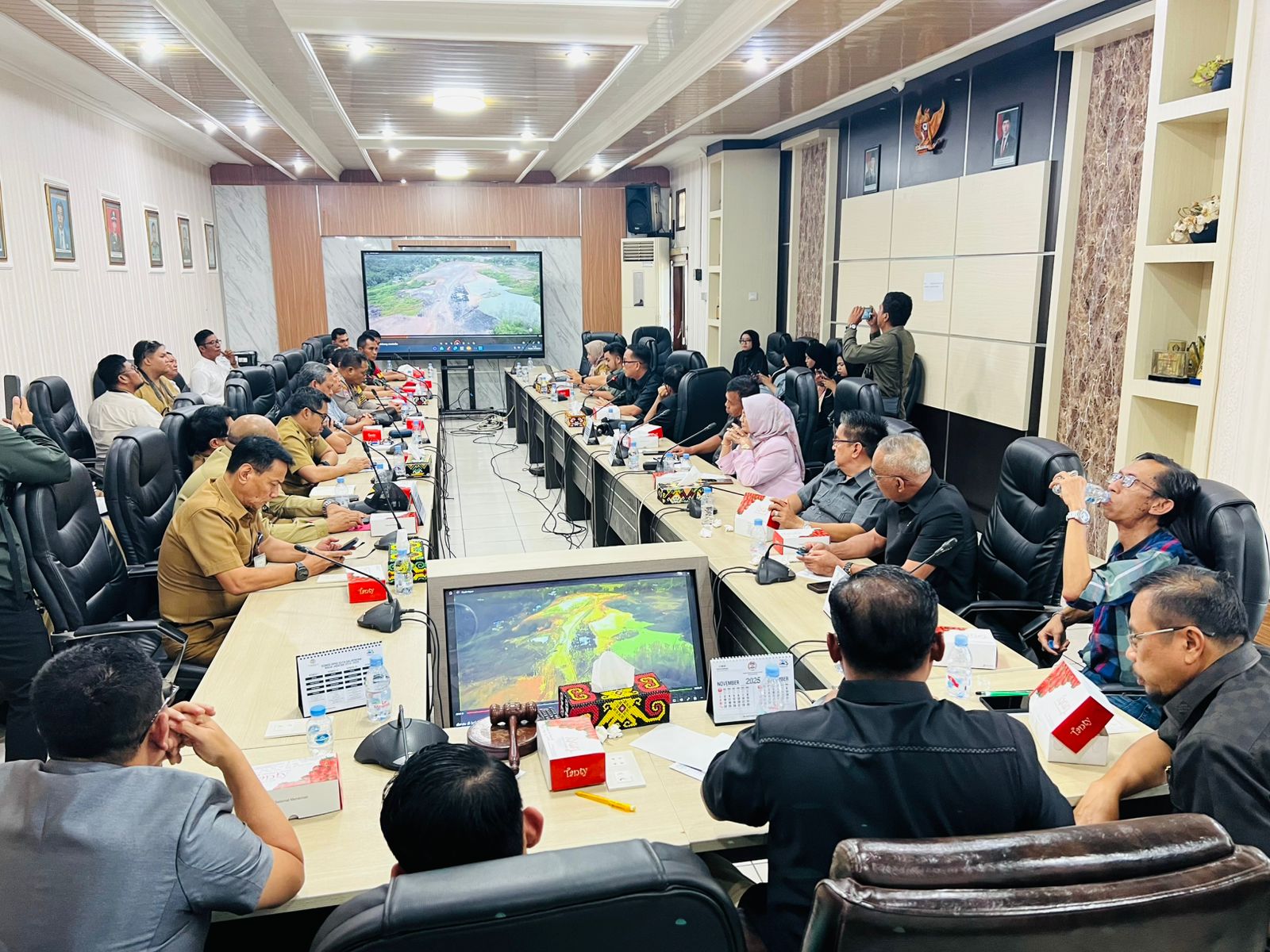 RDP di Kantor DPRD Balikpapan, Selasa (18/11). (foto: wawan/prokal)
