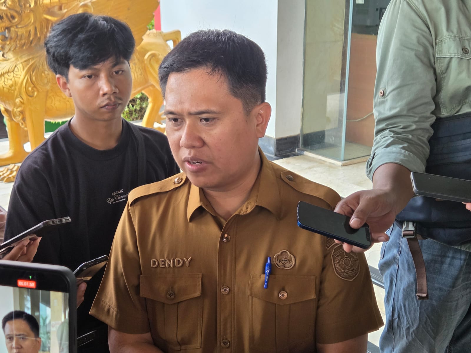 Kabag Kesra Setkab Kukar, Dendy Irwan Fahriza (Elmo/Prokal.co)