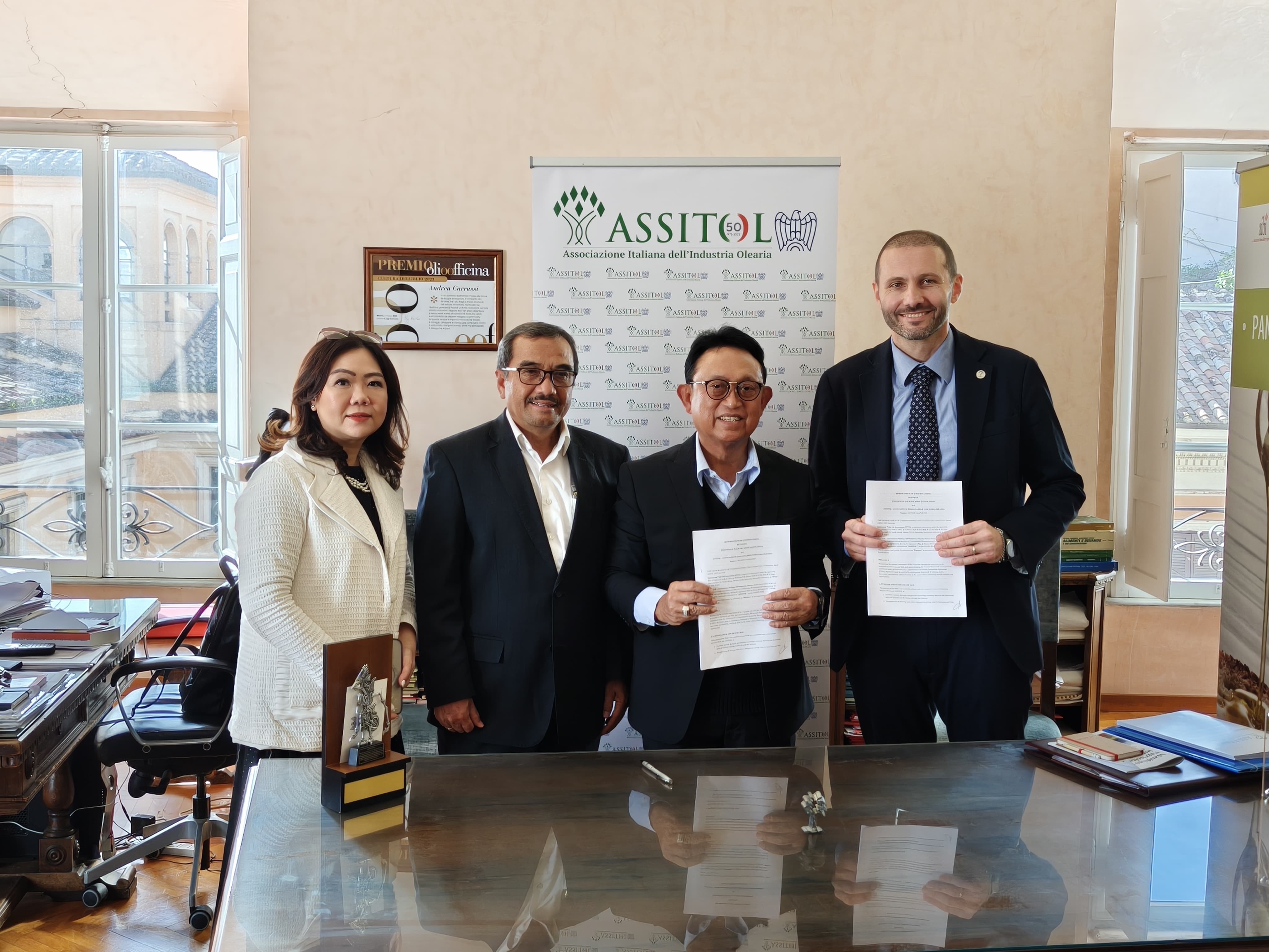 KERJA SAMA: GAPKI menandatangani enam MoU dengan organisasi mitra selama sepekan di AS dan Eropa.