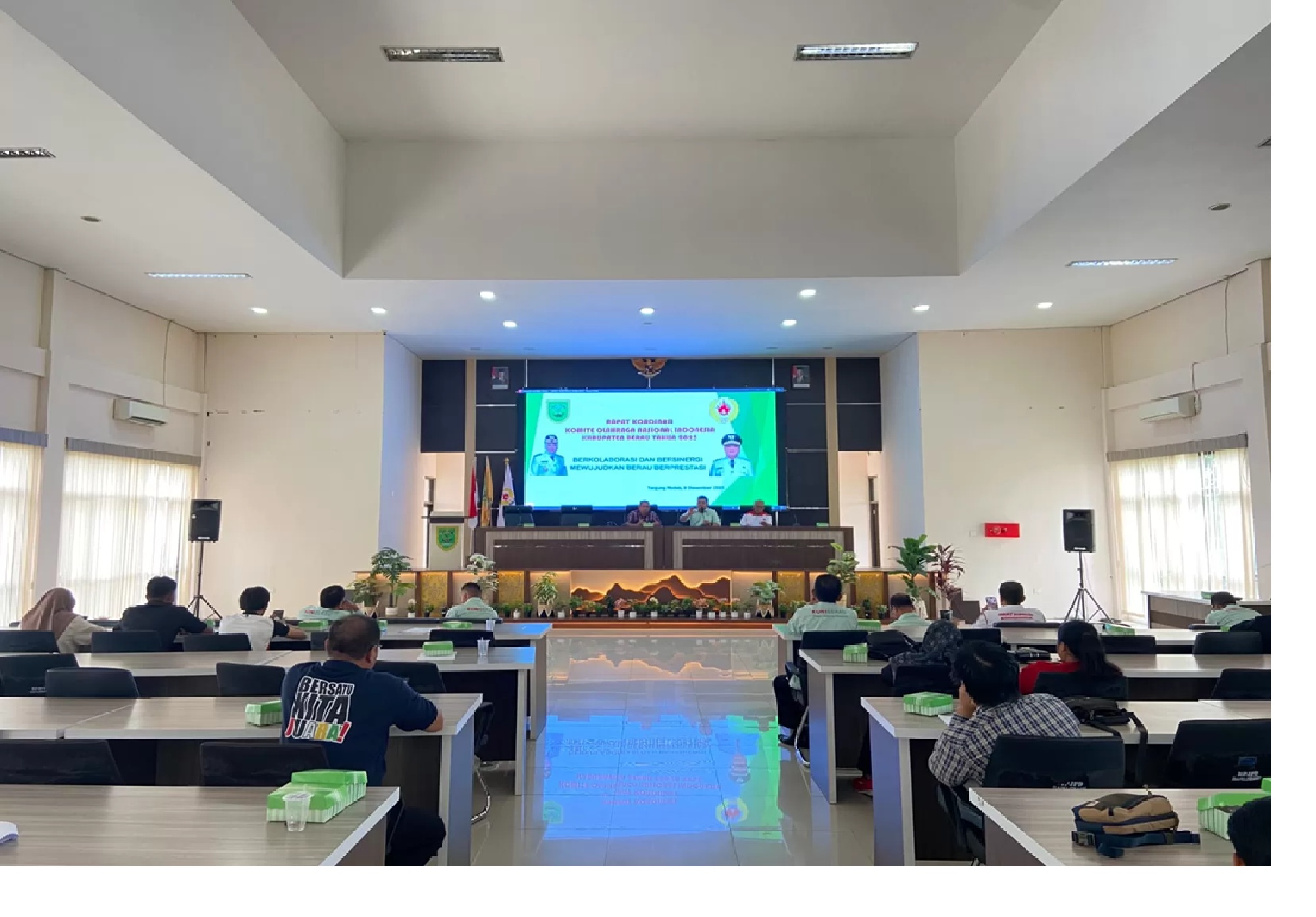 KONI Berau saat melakukan rakor membahas persiapan Porprov 2026 mendatang. (ARTA KUSUMA YUNANDA/BP)