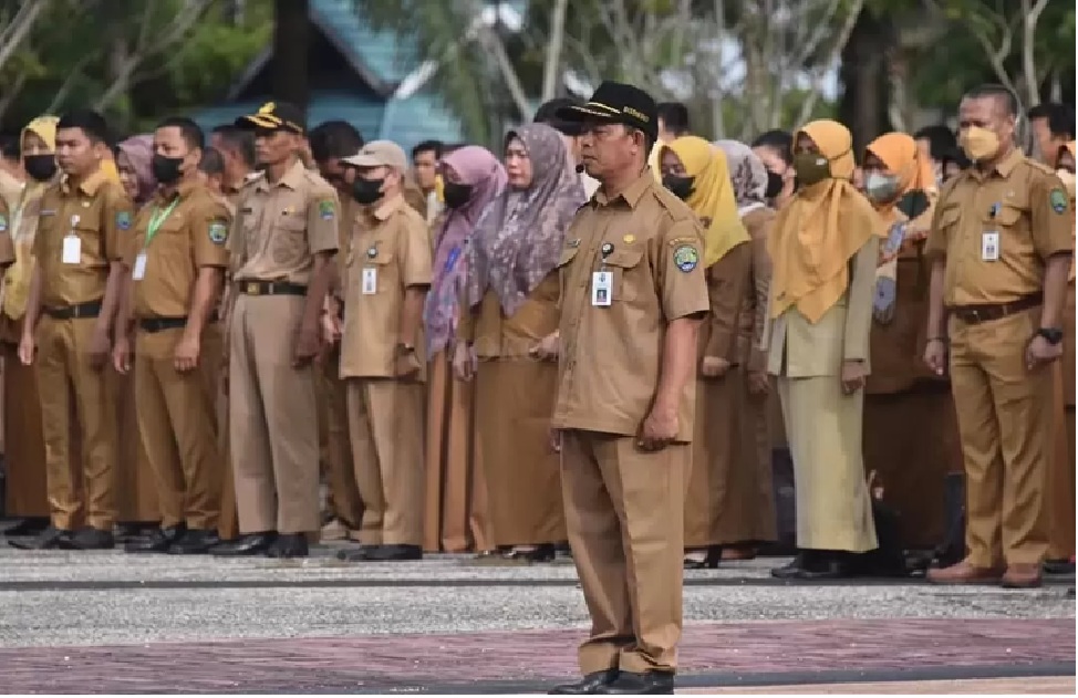 APEL : ASN di lingkup Pemkab Bulungan mengikuti apel Senin di Halaman Kantor Bupati Bulungan