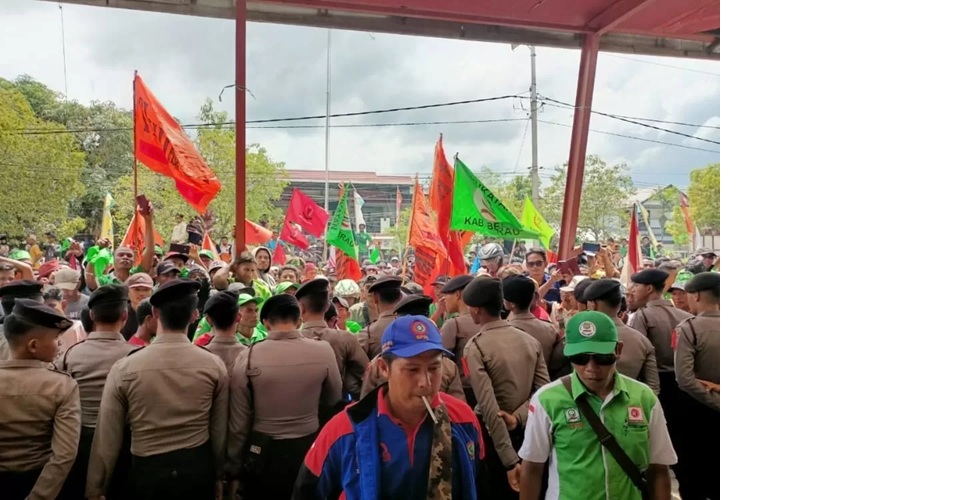 Ribuan pekerja di Berau mengalami PHK tahun ini. Jumlah ini meningkat dibandingkan tahun-tahun sebelumnya. Kepala Disnakertrans Berau sebut akan menekan angka ini tahun berikutnya.