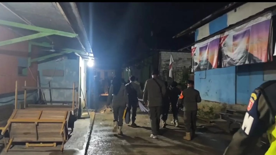 Razia Satpol PP di Solong.