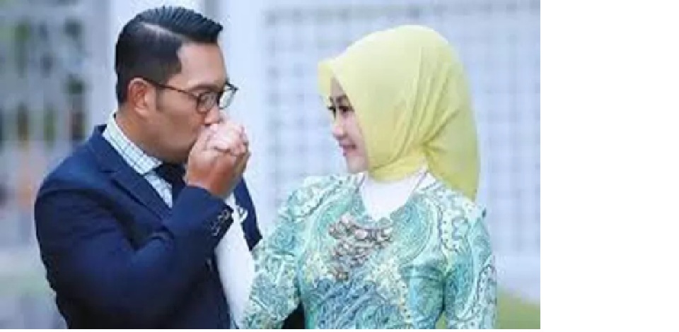 Kemesraan Ridwan Kamil dan Atalia Praratya. Keduanya bakal menjalani sidang cerai di Pengadilan Agama Bandung.