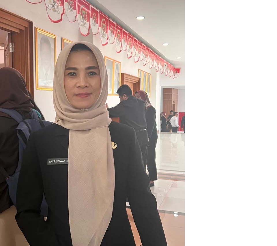 Kepala Satpol PP Samarinda Anis Siswantini menjelaskan pola pengamanan malam Natal dan Tahun Baru yang dipusatkan di kawasan Teras Samarinda. (IST)