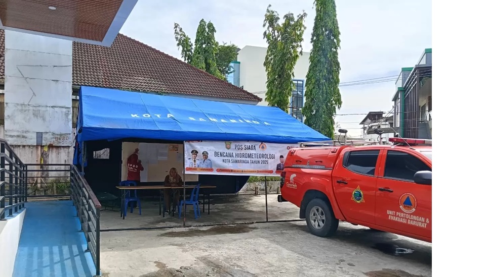 Posko siaga bencana hidrometeorologi berdiri di area kantor BPBD Samarinda. (kis)