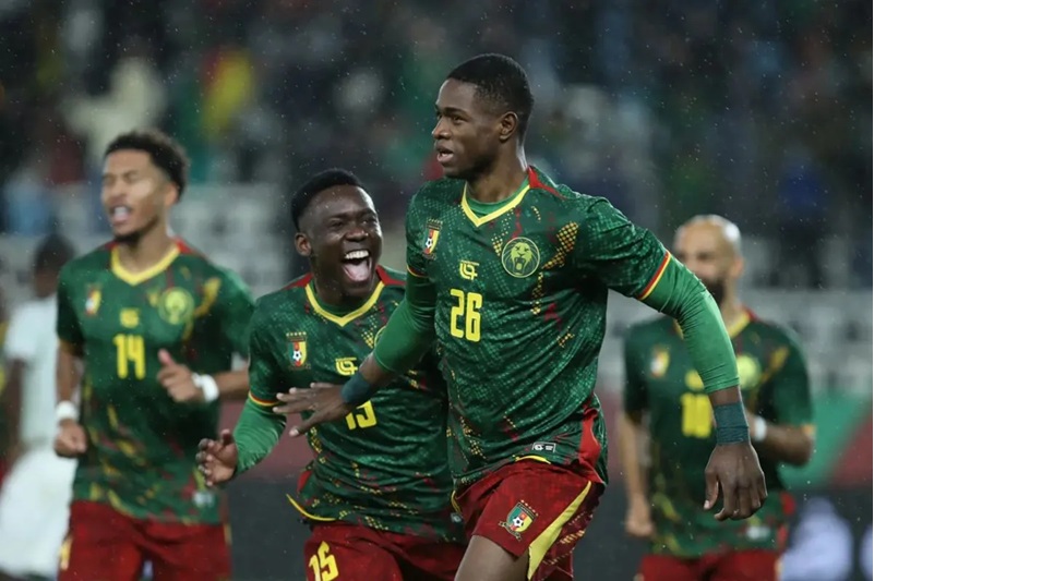 Christian Kofane (26) merayakan keberhasilannya mencetak gol ke gawang Timnas Afrika Selatan.