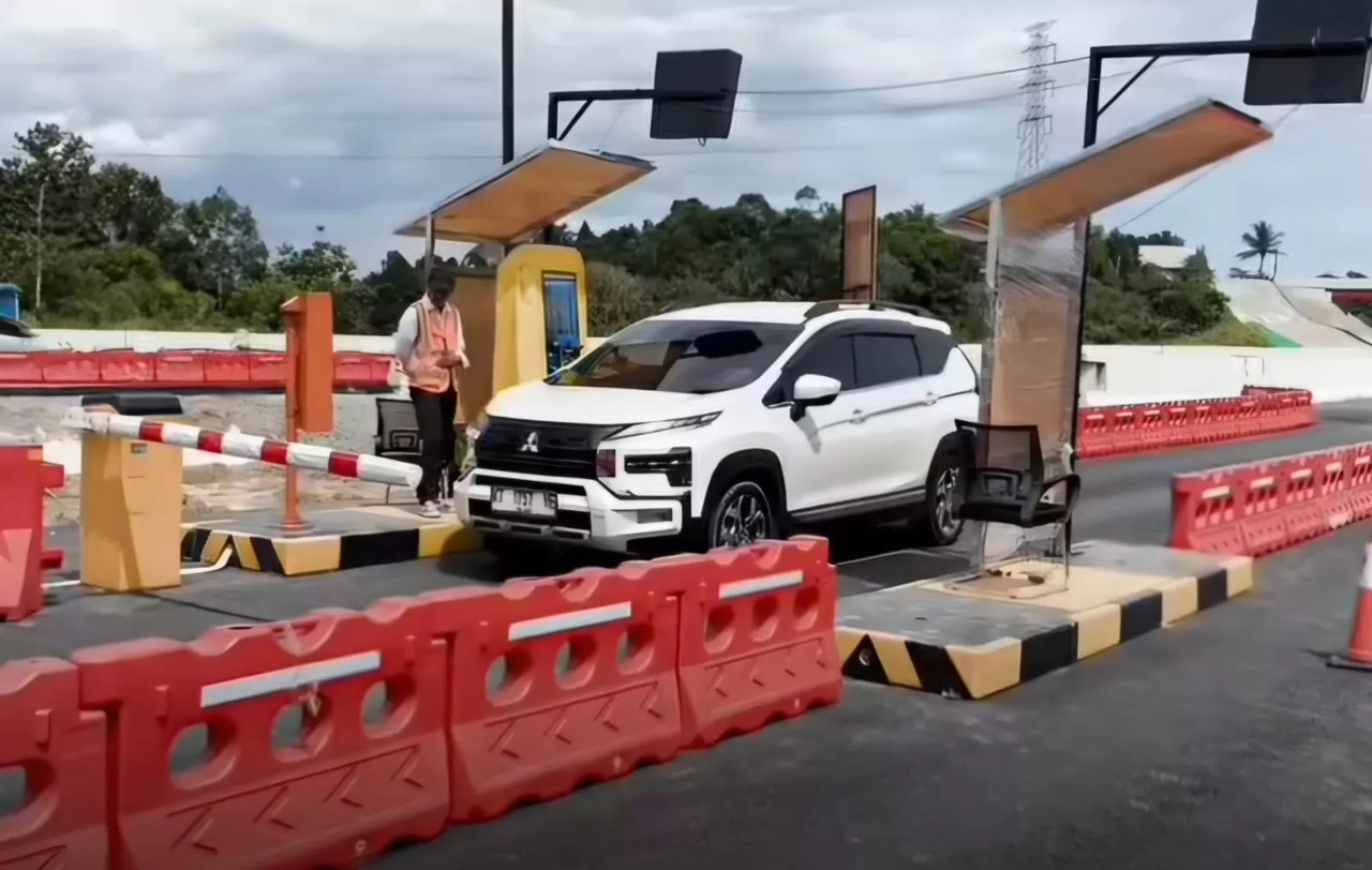 Kendaraan yang masuk tol IKN.